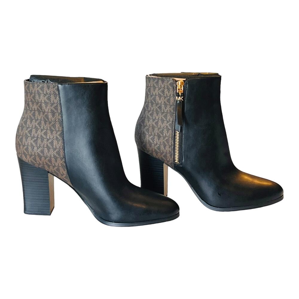 NEW Michael Kors Signature Logo BRITT ANKLE BOOT Women's 9.5 Black Zip Bootie